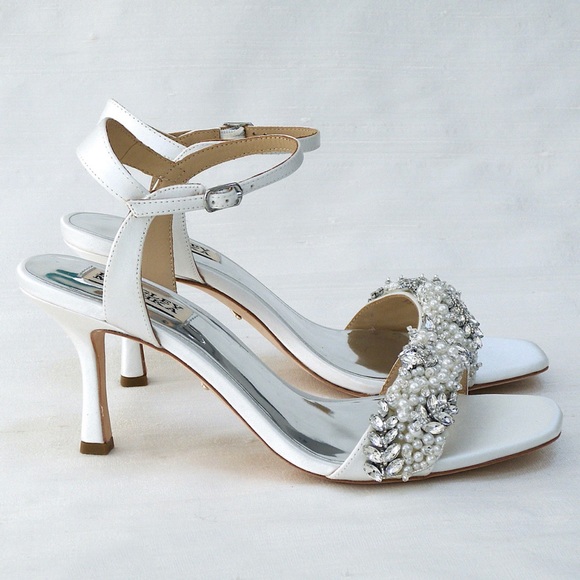 Badgley Mischka Kate Wedding Sandals Ivory - Picture 3 of 12